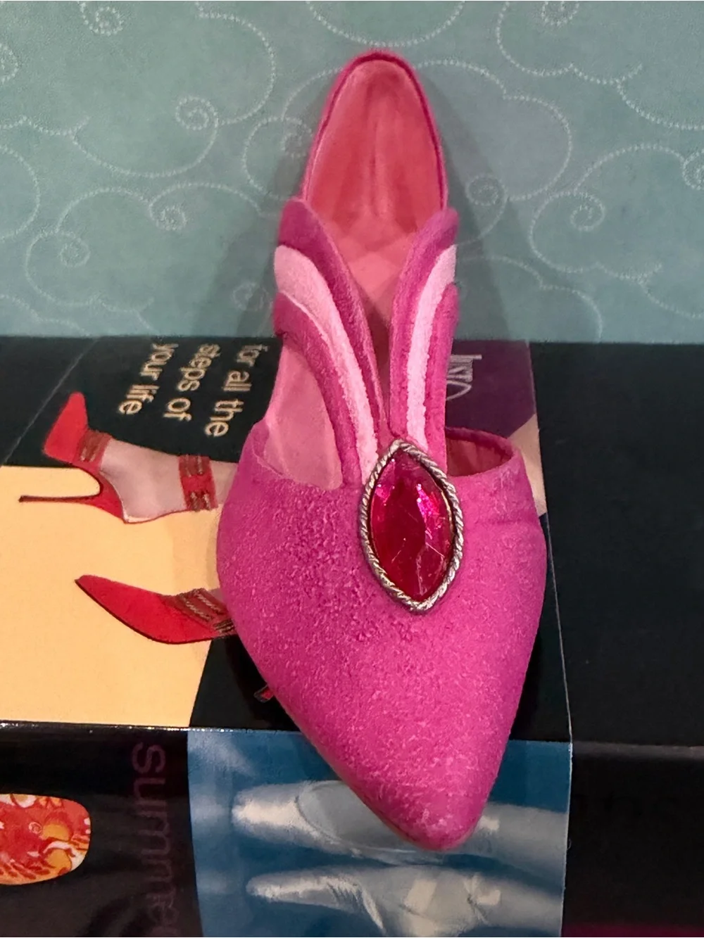 Just the Right Shoe “Grand Marquise” #25126 (2001) Collectible Shoe